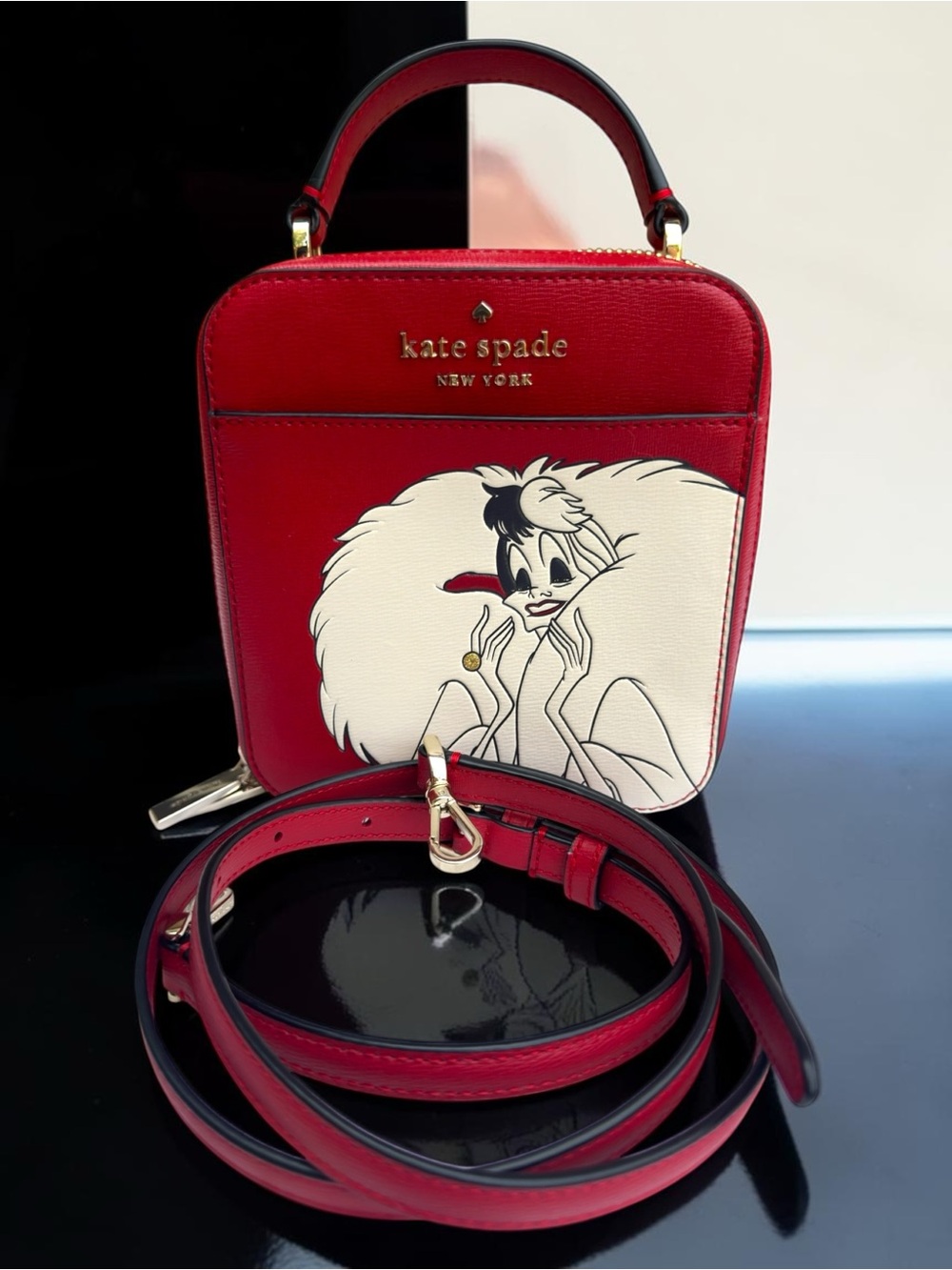 KATE SPADE x DISNEY Vanity Cruella Crossbody Bag. Detachable Strap. NWOT. - Picture 6 of 16